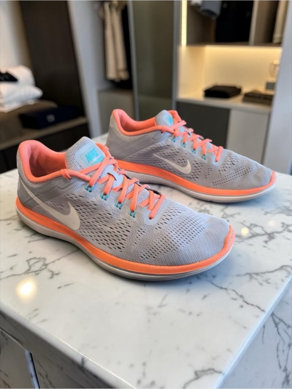Nike Flex 2016 RN Womens Grey Bright Mango Orange Running Shoes Size 10
